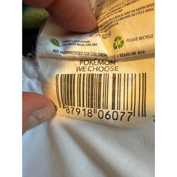 Pokemon Pikachu Character Fleece Throw Blanket 39 x 51 Nintendo Kids Gaming - Picture 14 of 14